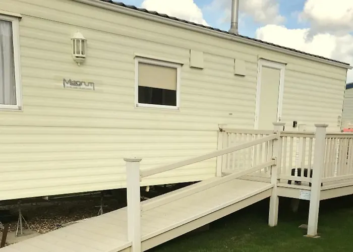 L38 Caravan Mablethorpe With Ramp And Gated Decking