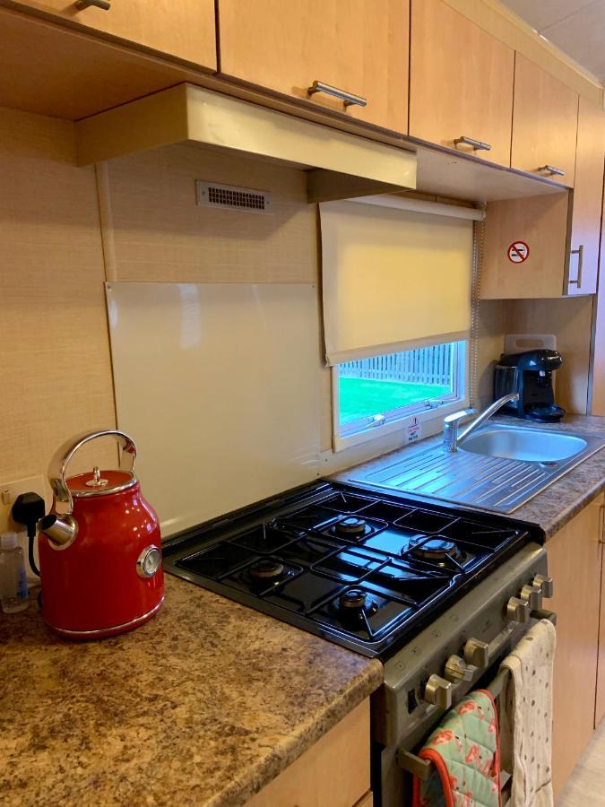 L38 Caravan With Ramp And Gated Decking Apartamento *
